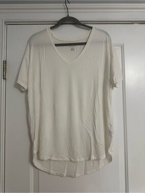 Women's American Eagle V-Neck Short Sleeve Tee - White